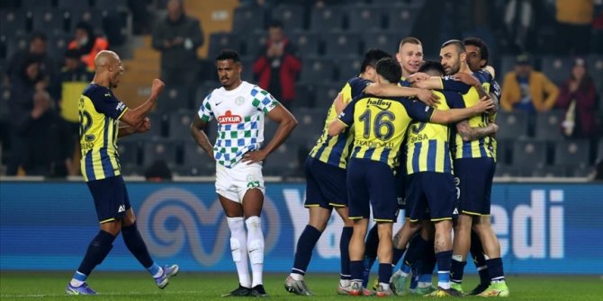 Fenerbahçe evinde farklı kazandı