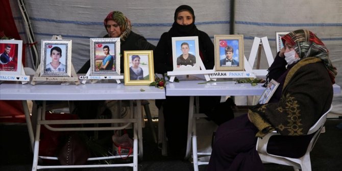 Diyarbakır annelerinden evlatlarına 'teslim ol' çağrısı