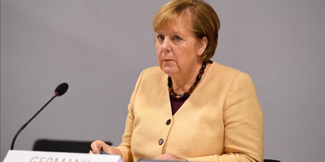 Merkel'den Rusya'ya Ukrayna tepkisi