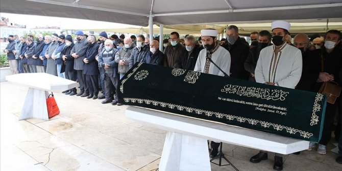 Gazeteci Yılmaz Yalçıner son yolculuğuna uğurlandı
