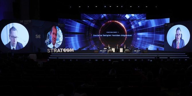 Stratcom Zirvesi'nin ilk panelinde 'salgında hükümet iletişim stratejileri' tartışıldı