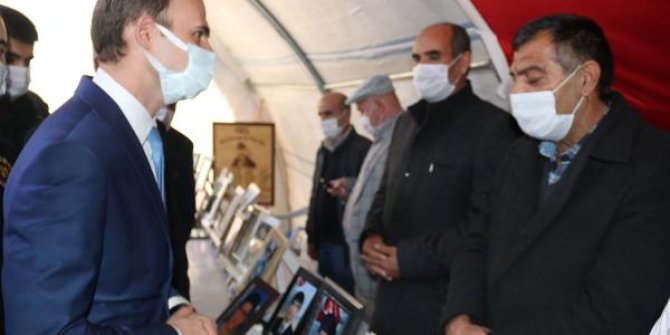Diyarbakır'da evlat nöbetindeki ailelere destek ziyareti
