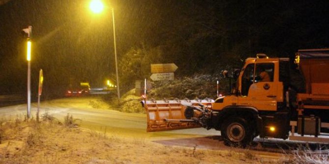 Bolu Dağı'nda kar yağışı