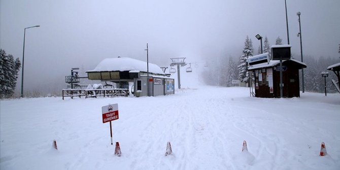 Ilgaz Kayak Merkezi'nde kar kalınlığı 20 santimetreye ulaştı