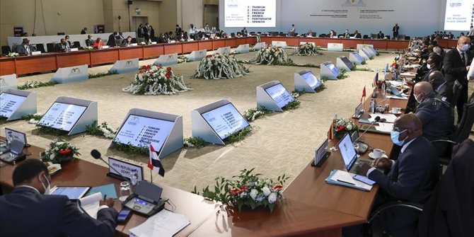 Türkiye-Afrika Ortaklık Zirvesi, ikinci gününde düzenlenen oturumlarla devam ediyor