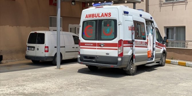 Antalya'da sahte içkiden zehirlenen kişi yaşamını yitirdi