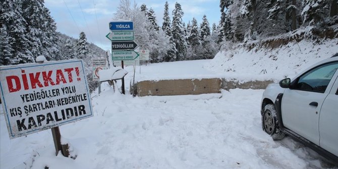 Bolu-Yedigöller yolu kar yağışı ve buzlanma nedeniyle ulaşıma kapatıldı