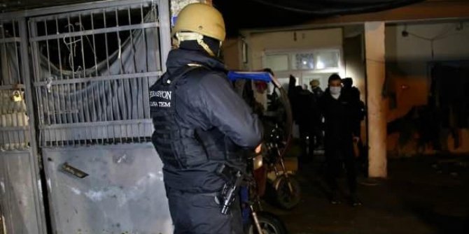 Adana'da DEAŞ operasyonu: 13 kişiye gözaltı