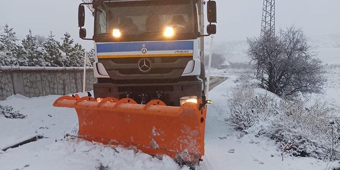 Sincan Belediyesi ekipleri tam kadro sahada