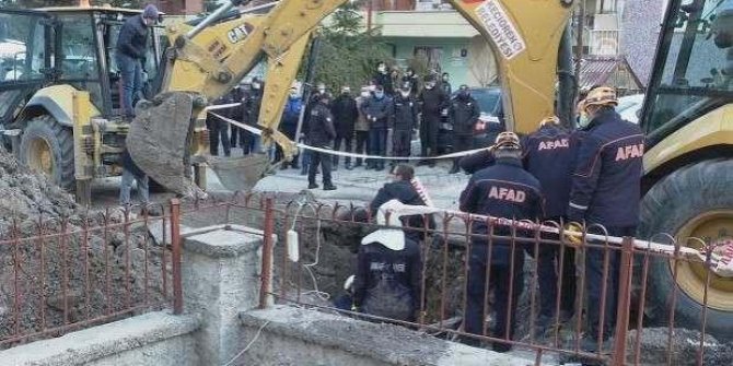 Ankara'da toprak kaydı! Bir kişi göçük altında