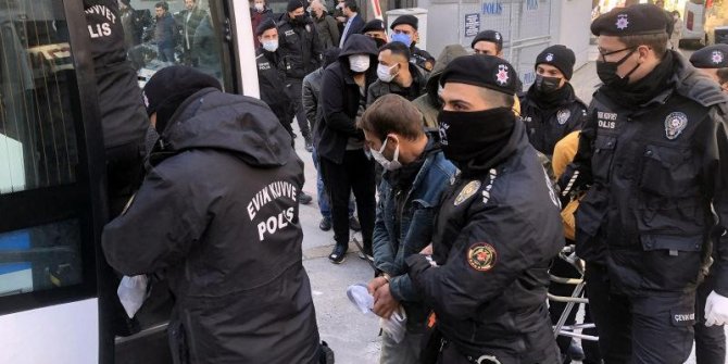 Aile boyu torbacı çıktılar: Şifreleri şeker!