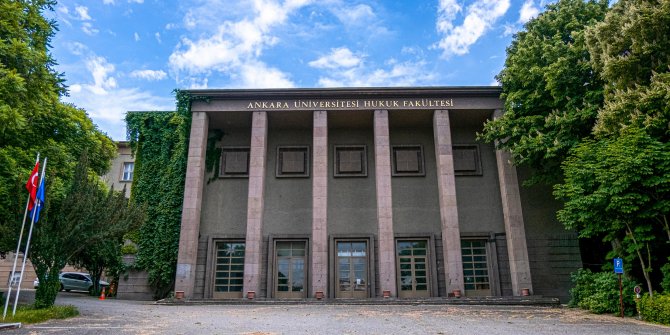 Ankara Üniversitesi’nde Başörtülü Hukuk Öğrencilerinin taciz ve baskılara maruz kaldığı öne sürülüyor