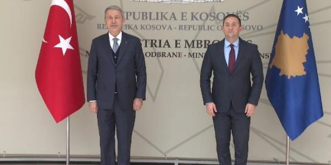 Milli Savunma Bakanı Hulusi Akar, Kosova’da