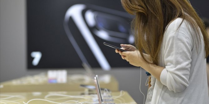 Fiyatı 5 bin liranın üzerindeki 'sıfır' ve 'yenilenmiş' telefonlara taksit düzenlemesi yapıldı