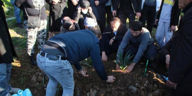 Bodrum'da, üzerine beton kaplama düşen Furkan toprağa verildi