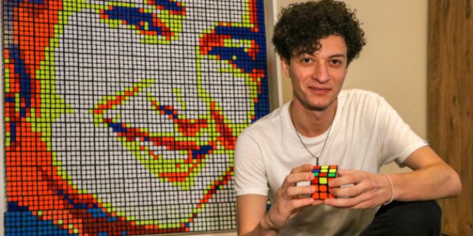 Rubik küpleri sanat eserine dönüştürüyor