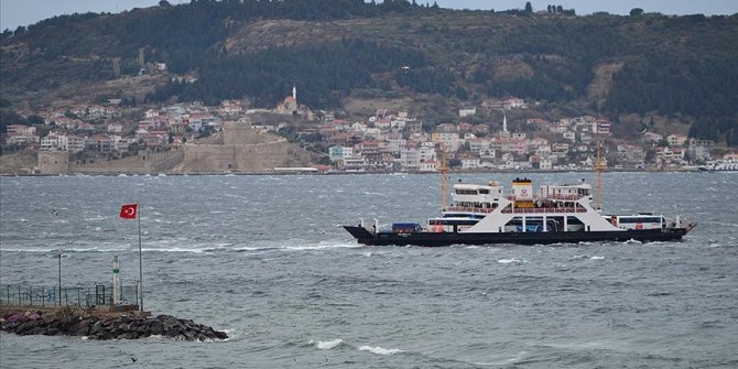 Bozcaada ve Gökçeada feribot hatlarında yarın bazı seferler yapılamayacak