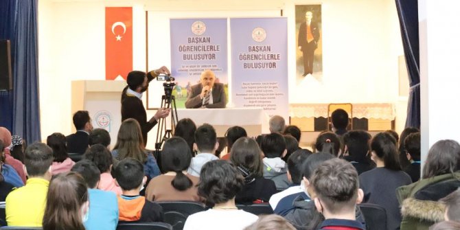 Başkan Süleyman Acar öğrencilerle buluştu