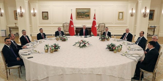 Cumhurbaşkanı Erdoğan, yasama, yürütme ve yargı organları temsilcileriyle yemekte bir araya geldi
