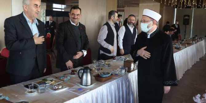Diyanet İşleri Başkanı Erbaş, ulusal medya yöneticileriyle bir araya geldi