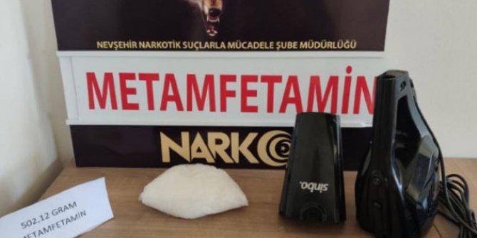 Elektrikli süpürge içine sakladığı uyuşturucuyla yakalandı 