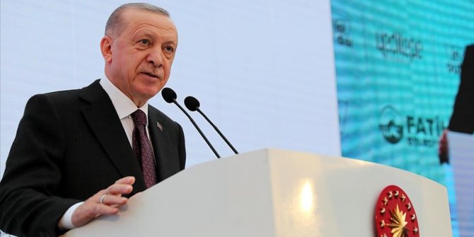 Cumhurbaşkanı Erdoğan: Gelenekli kültür sanat değerlerimize sahip çıkan her çabayı destekliyoruz