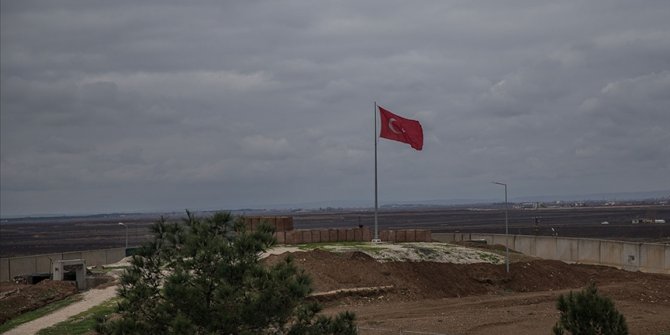 Akçakale sınır hattında teröristlerce döşenen EYP'nin patlaması sonucu 3 asker şehit oldu