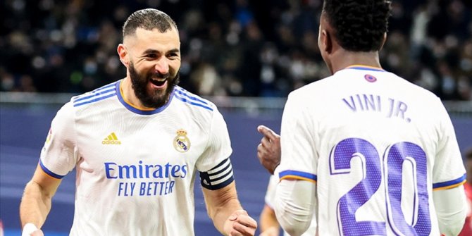 Devler Ligi'nde unutulmaz gece! Real Madrid PSG'yi Benzema'yla devirdi