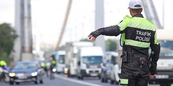 Bir kilometrelik hız aşımı cezası 'hata payı' gerekçesiyle kaldırıldı