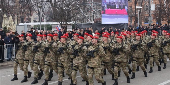 Bosna Hersek'te anayasaya aykırı olmasına rağmen 'Sırp Cumhuriyeti' günü kutlandı