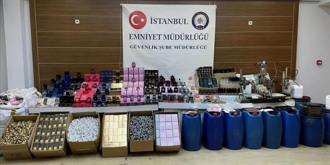 İstanbul'da sahte parfüm operasyonunda 3 kişi gözaltına alındı