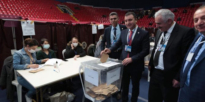 Mustafa Arslanoğlu güven tazeledi