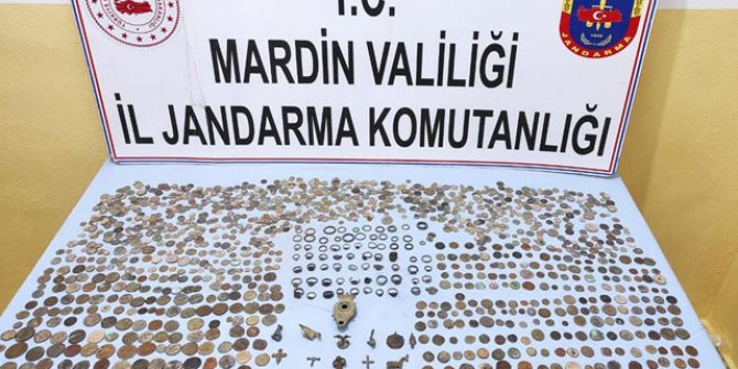 Mardin'de 1339 tarihi eser ele geçirildi: 2 gözaltı