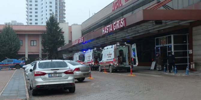 Kaçak geçiş yapmak isteyen 2 Suriyeli, mayına basınca yaralandı 