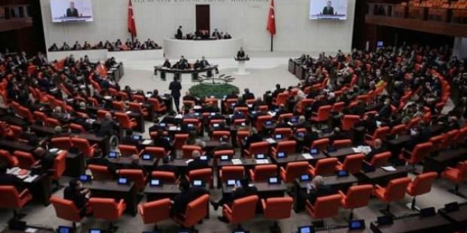 CHP, HDP ve İYİ Parti'den sağlık çalışanlarıyla ilgili ortak basın açıklaması
