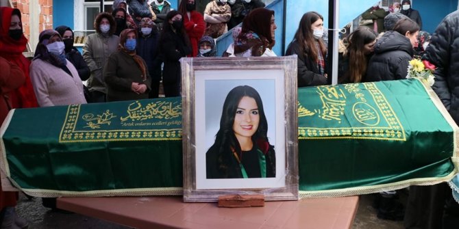 Eski nişanlısının öldürdüğü avukat Yıldız Samsun'da son yolculuğuna uğurlandı