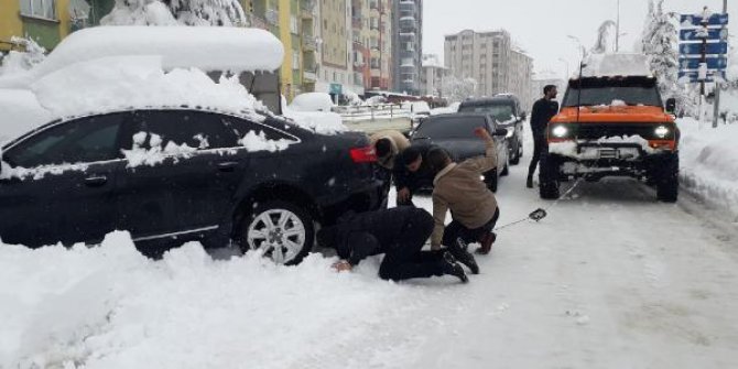 Konya'nın 10 ilçesi ve Meram'ın bazı mahallelerinde yüz yüze eğitime kar engeli