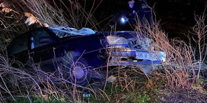 Adana'da iki otomobil çarpıştı: 1 ölü, 2 yaralı
