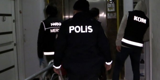 Mersin'de kaçakçı ve tefecilere operasyon: 12 gözaltı 