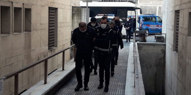 Bursa'da suç örgütüne operasyonun 8 şüphelisi adliyede