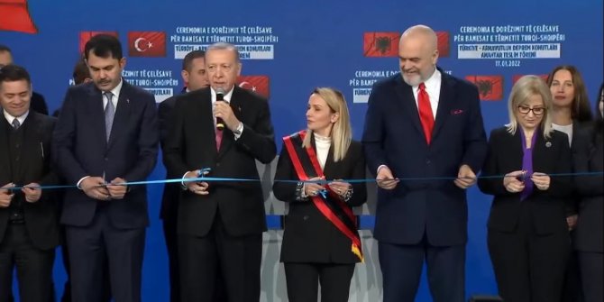 Cumhurbaşkanı Erdoğan: Arnavutluk'ta 522 deprem konutunu teslim ediyoruz
