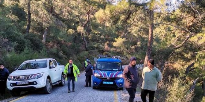 Şarampole yuvarlanan traktörün sürücüsü hayatını kaybetti