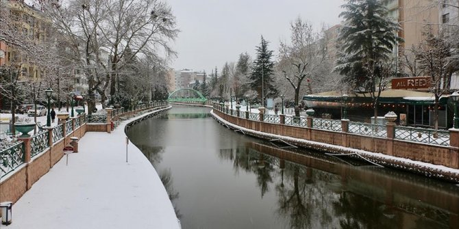 Eskişehir'de kar yağışı