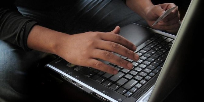 E-ticaret sektörü 400 milyar TL'lik işlem hacmine ulaştı