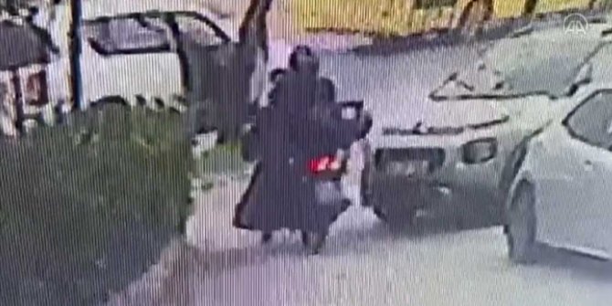 İstanbul'da bankaya para yatırmaya giden yabancı uyruklu kişinin çantası gasbedildi