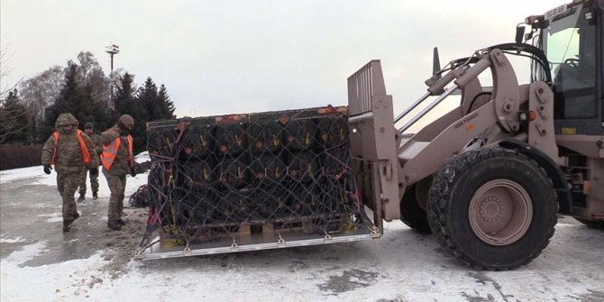 İngiltere'den gönderilen antitank savunma sistemleri Ukrayna'ya ulaştı