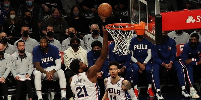 NBA'e Joel Embiid ile Nikola Jokic'in performansları damga vurdu