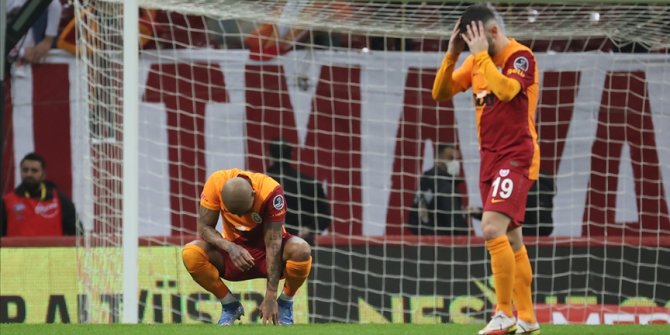 Galatasaray'da Burak Elmas dönemi hezimetle başladı