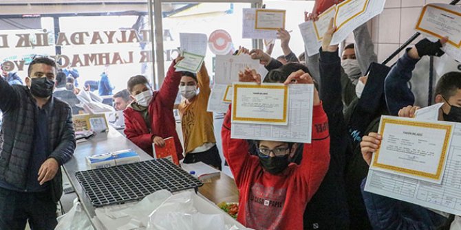 Takdir alan öğrencilere bedava lahmacun