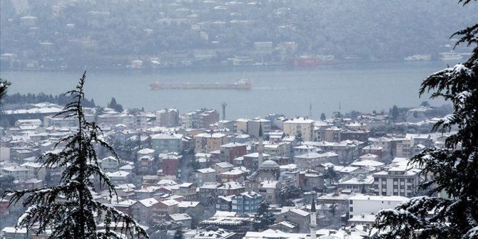 İstanbul Boğazı'nda gemi geçişleri çift yönlü askıya alındı